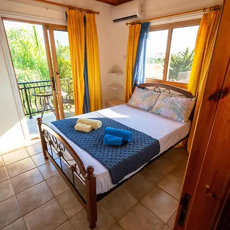 Tropical Villa Ayia Napa