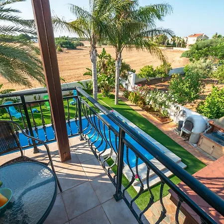 Tropical Villa Ayia Napa
